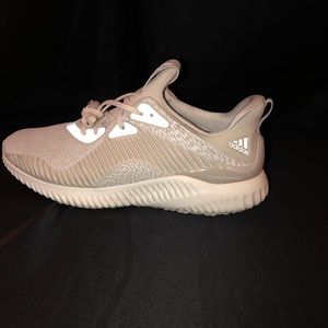 Adidas Alpha Bounce